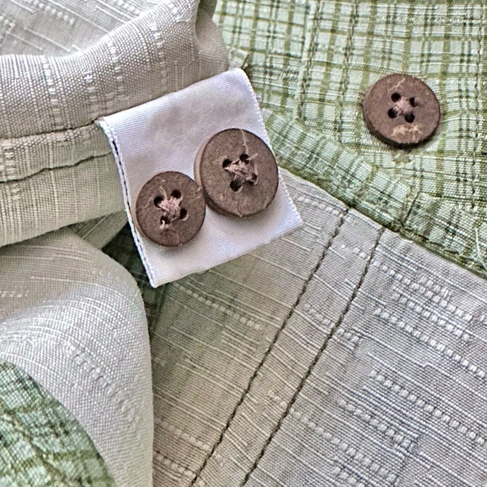 🔥 100% SILK Tommy Bahama Long Sleeve Button Down Shirt - Picture 4 of 5